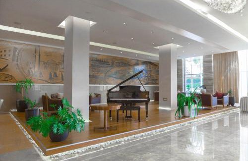 Sulaymaniyah Hotel | HighCrest Hotel: Exquisite Stay with Spa and Private Pool