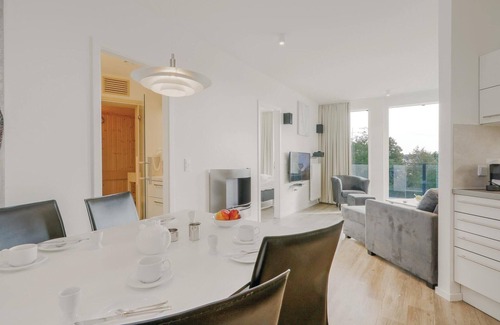 Alt-Travemunde/Ronnau Apartment | Experience 2-Bedroom Comfort in Lübeck Travemünde