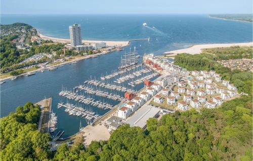 Alt-Travemunde/Ronnau Apartment | Family-Friendly 3 Bedroom Apartment in Lübeck Travemünde