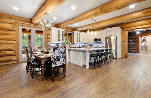 Heber Cabin | Higher Ground | Luxury Cabin + Forest Views