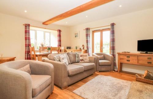 Liverton House | Discover Higher Whiddon Farm: Pet-Friendly Retreat Awaiting
