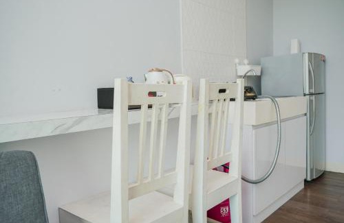 Serpong Apartment | Budget-Friendly 1BR Apartment at Tree Park BSD by Travelio