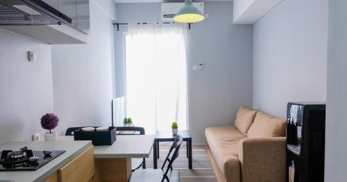 Serpong Apartment | Value-Focused 2BR Akasa Pure Living Apartment with Pool