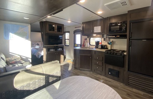 Pleasant Bay House | Highland Glamping in the spacious StarCraft