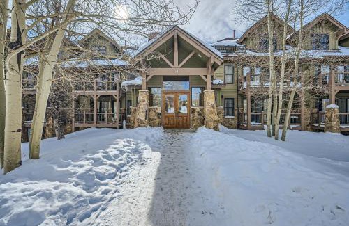 The Highlands Apartment | Cozy Highland Greens Lodge 210 with Breakfast & Family Fun