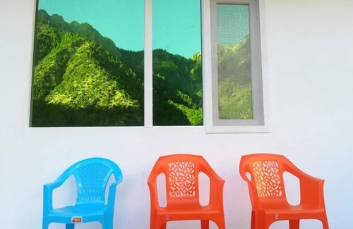 Batrik Hotel | Discover Highland Park Hotel in Kalash Valley – Family Friendly