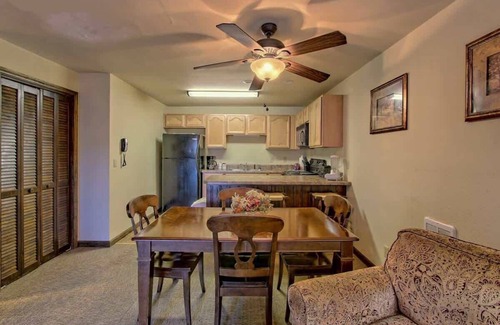 Sugar Mountain Condo | Highlands at Sugar- 2 bedroom/fireplace