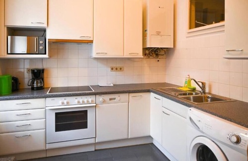 Innere Stadt Apartment | Accessible Haven at Highlight Apartment Hofburg