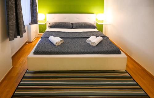 Roßau Apartment | Discover Highlight Suite at Universitaet Wien - 4-Star Retreat