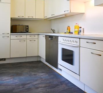 Roßau Apartment | Discover Highlight Suite at Universitaet Wien - 4-Star Retreat