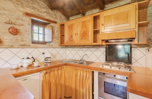 Albareto House | Enchanting Country Houses in Ghirardi Nature Reserve