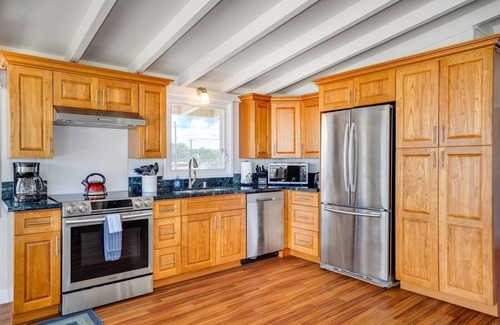Haleiwa House | Desirable Beachfront Home with Pool, Steps from Haleiwa
