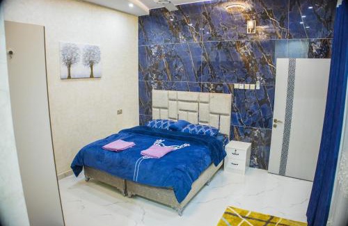 Nizwa House | Relax at Highness Villa Nizwa with Pool & Hot Tub Access