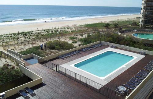 North Ocean City Apartment | Oceanfront Highpoint North 8D: Rated 10/10 with Pool Access