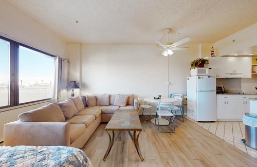 North Ocean City Hotel | Seaside Retreat at Highpoint North M1 with Ocean Views