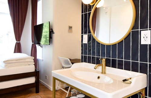 Adams Morgan Hotel | Exceptional Stays at HighRoad Washington DC with Breakfast