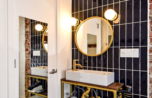 Adams Morgan Hotel | Exceptional Stays at HighRoad Washington DC with Breakfast