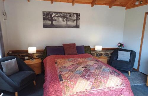 Gemmells Bed & Breakfast | Rural Retreat at HighRoost Bed & Breakfast - Guest Rated 9.6