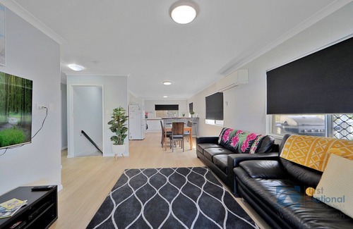 Woodgate House | Highset Home with Ocean Views