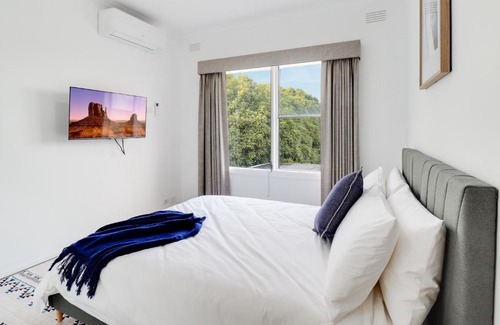 Highton Hotel | Pet-Friendly Highton Accommodation in Geelong, 8/10 Rating