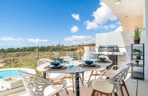 Fuengirola Apartment | Experience HigueronRentals Skotte: Top-Rated Family Escape