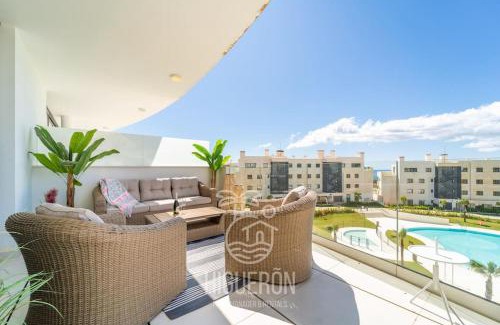 Fuengirola Apartment | Experience HigueronRentals Skotte: Top-Rated Family Escape