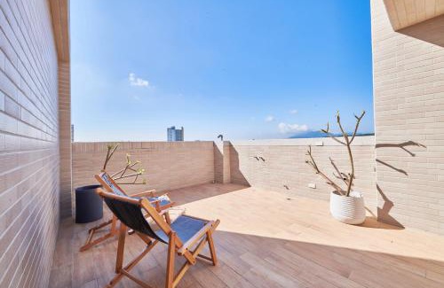 Hengchun Villa | Experience HiHi Skylight: Oceanfront Bliss & Top Amenities