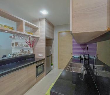 Miri Apartment | Cozy Comfort at Hii's Homestay - 4-Star Family Friendly