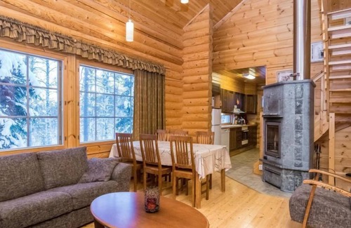 Kehys-Kainuu House | Discover Hiisi Cottage: Lake View & Family-Friendly Amenities