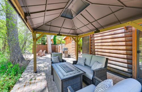 Christopher Creek House | Inviting Creekside Payson Cabin with Private Deck Retreat