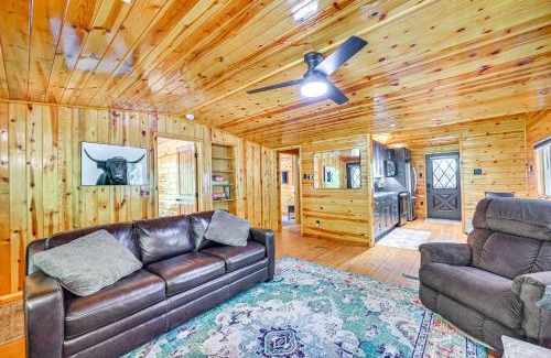 Christopher Creek House | Inviting Creekside Payson Cabin with Private Deck Retreat