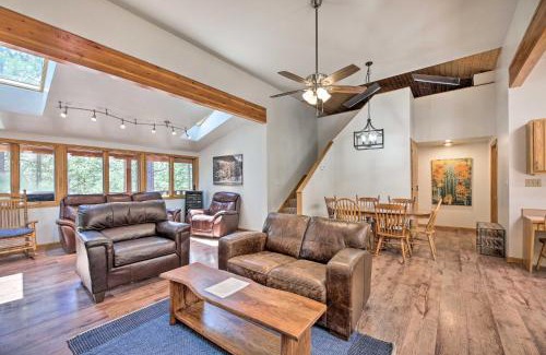 Greer House | Cozy Greer Cabin with Grill - Family Friendly Retreat!