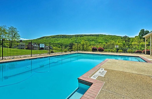 Mercersburg House | Cozy Ridgetop Retreat - Steps from Hiking & Biking Trails