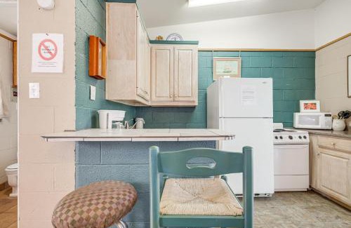 Lake Whitney Apartment | Hike On-Site Lake Whitney Studio Hideaway