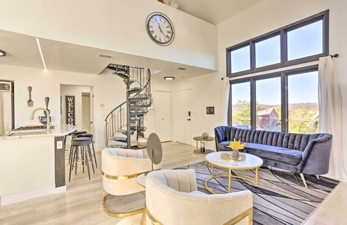 Vernon Condo | Vernon Township Condo with Scenic Mountain Views & Spa