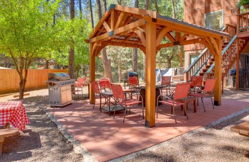 Pine House | Pet-Friendly Pine Getaway with Spa & 2 Decks, Near Downtown