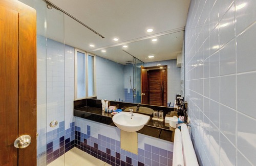 Nalagasdeniya Hotel | Relaxing Hikka Tranz by Cinnamon with Pool & Family Amenities