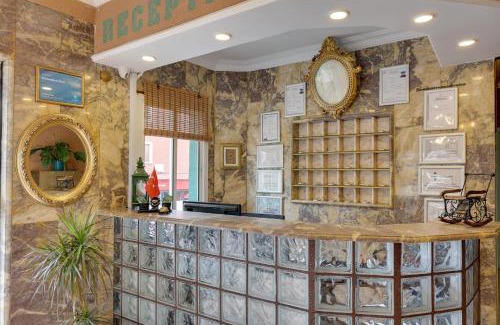 Kusadasi City Centre Hotel | Pet-Friendly Comfort at Hikmethan Otel - Rated 8.7/10