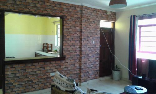 Kisumu Apartment | Hilda Blooms: Pet-Friendly Getaway with Great Breakfast