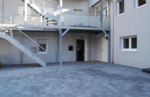 Friesenheim Apartment | Pet-Friendly Getaway at Hildastraße 1 - Rated 8/10