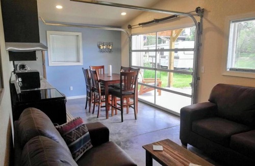 Hill City House | Hill City Hideaway: Ideal Retreat for Your Black Hills Escape