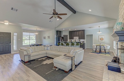Austin House | Hill country compound! Two 4 BDRM Homes with Pools On 8 Acres Riverfront