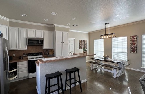 Johnson City House | Experience Hill Country Escape: Pet-Friendly & Spa Amenities