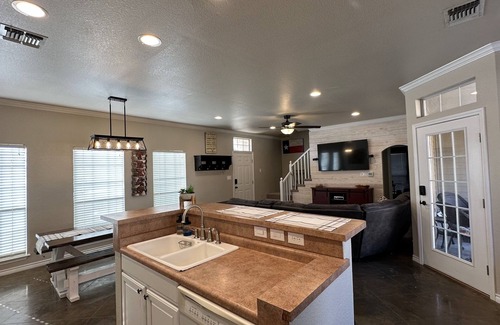 Johnson City House | Experience Hill Country Escape: Pet-Friendly & Spa Amenities