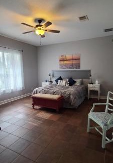 Spring Branch House | Relax and Renew at Hill Country Haute n Haus - 4 Star Stay