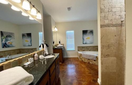 Leander House | Relaxing Hill Country Retreat with Pool and Firepit
