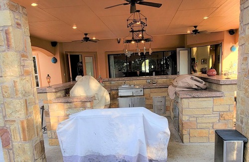 Blanco House | Pet-Friendly Hill Country Retreat with Pool & Spa Amenities