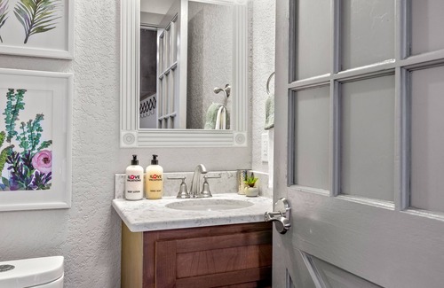 Johnson City House | Tranquil Hill Country Retreat by the Pedernales River