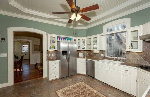 Johnson City House | Hill Country Wine Retreat: Walk to Food, Bars & Wineries