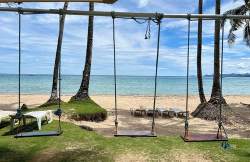 Cabayugan Cottage | Seaside Retreat at Hill Myna Beach Cottages - Pet Friendly